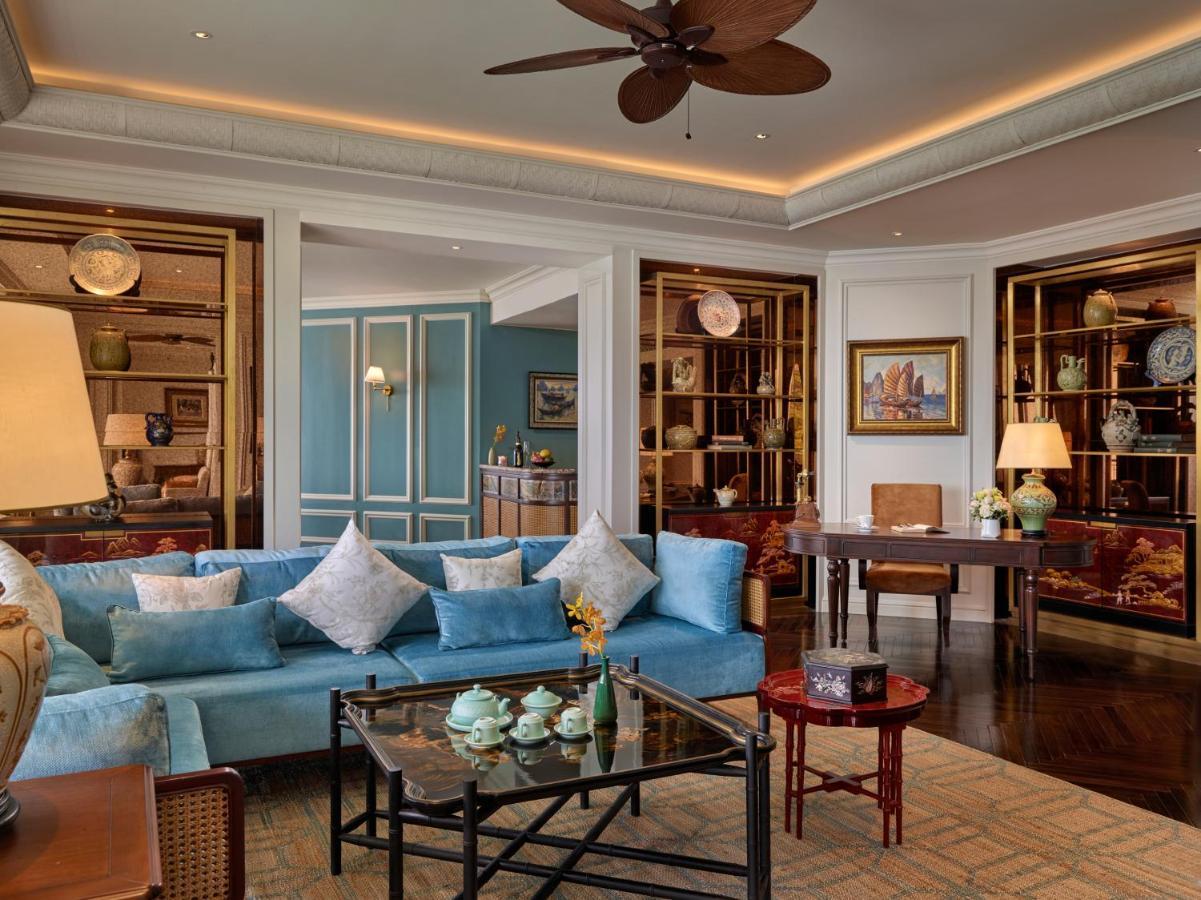 Hotel Perle D'Orient Cat Ba - Mgallery Chan Chau Екстериор снимка The living room of a suite at the Mandarin Oriental, Bangkok